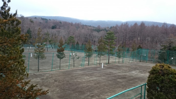 冬のテニスコート（オフシーズンです）