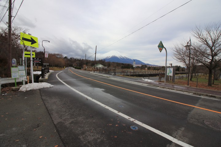 【山中湖の道路状況】道路の雪は無くなりました。