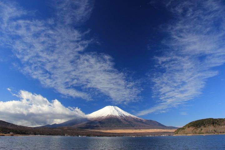 富士山の上には大きな青空が広がっていました