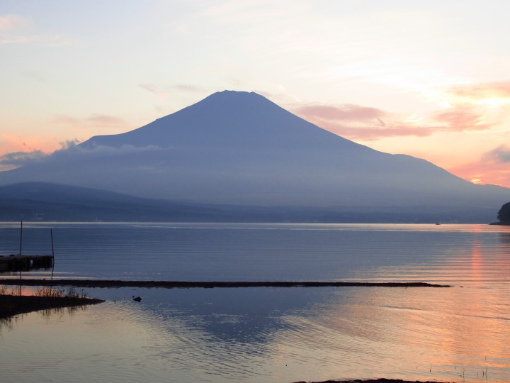 山中湖から富士山の夕焼け