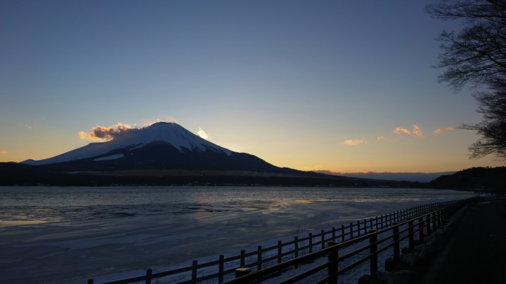 今日の富士山。夕方は長池へ行きましょう。