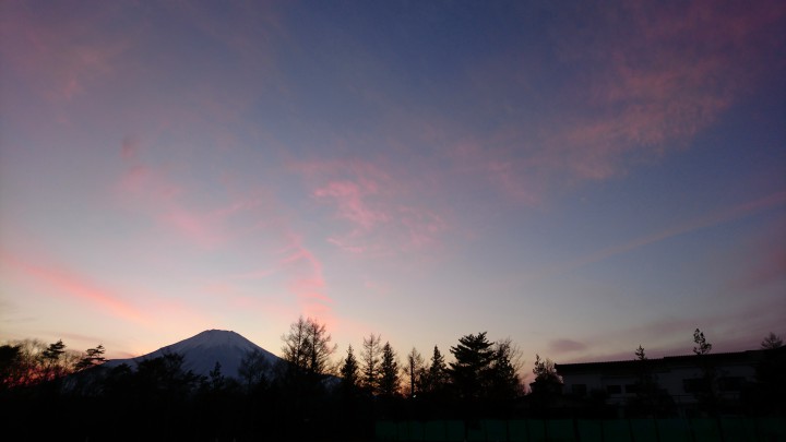 夕暮れ富士山がきれいでした。