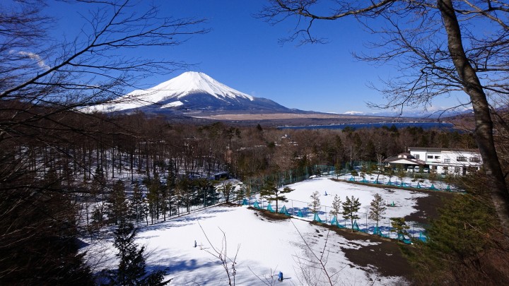 共立テニスロッヂ展望台から富士山を撮りました。