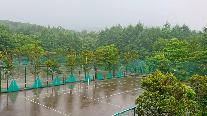 関東甲信、梅雨入りしました。山中湖は大雨、強風となっています。
