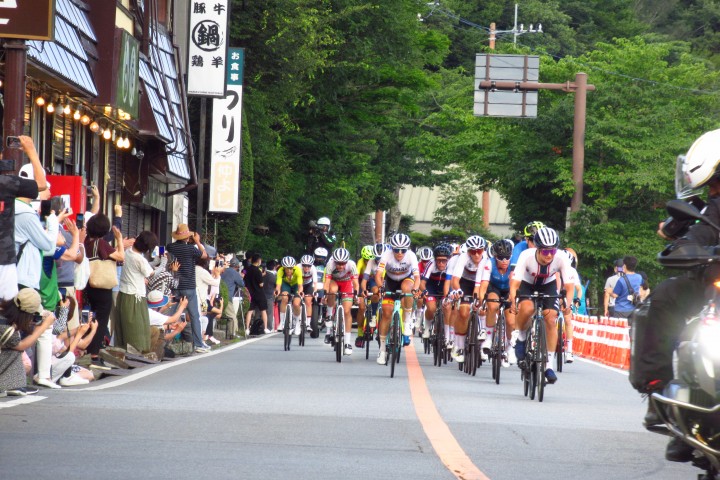 東京オリンピック2020、今日は女子自転車ロードレース