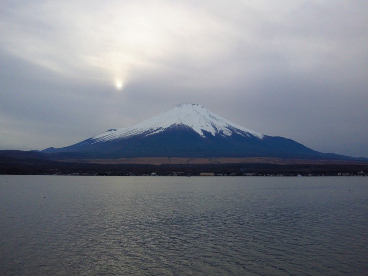 今日の富士山　〜毎日更新　山中湖情報〜　