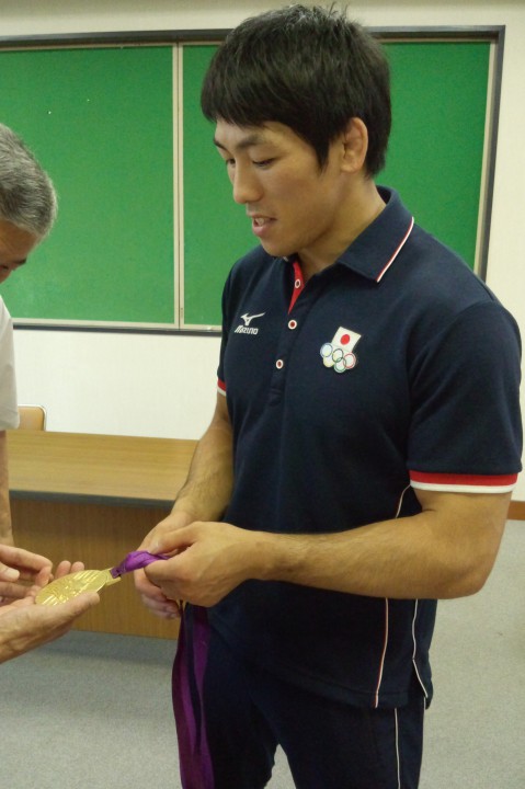 米満達弘選手　ロンドンオリンピックの金メダル　